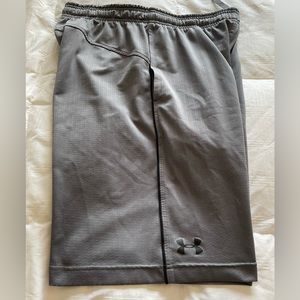 Men’s Medium Under Armor Shorts